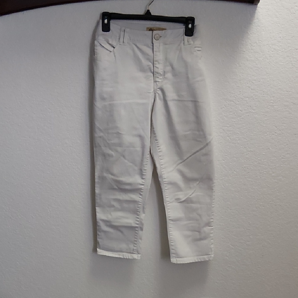 Democracy Off-White Cropped Pants